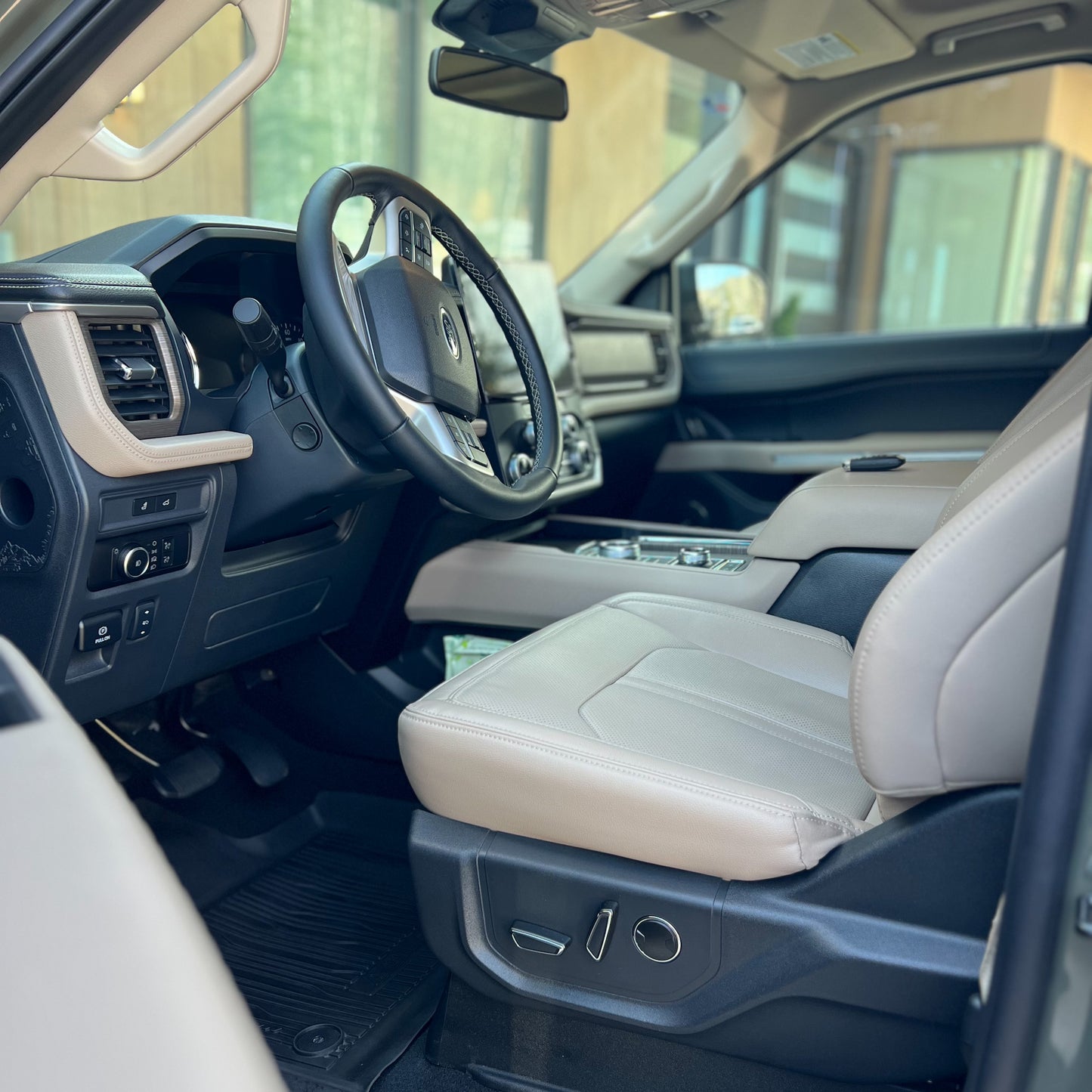 Interior Monthly Maintenance Detailing